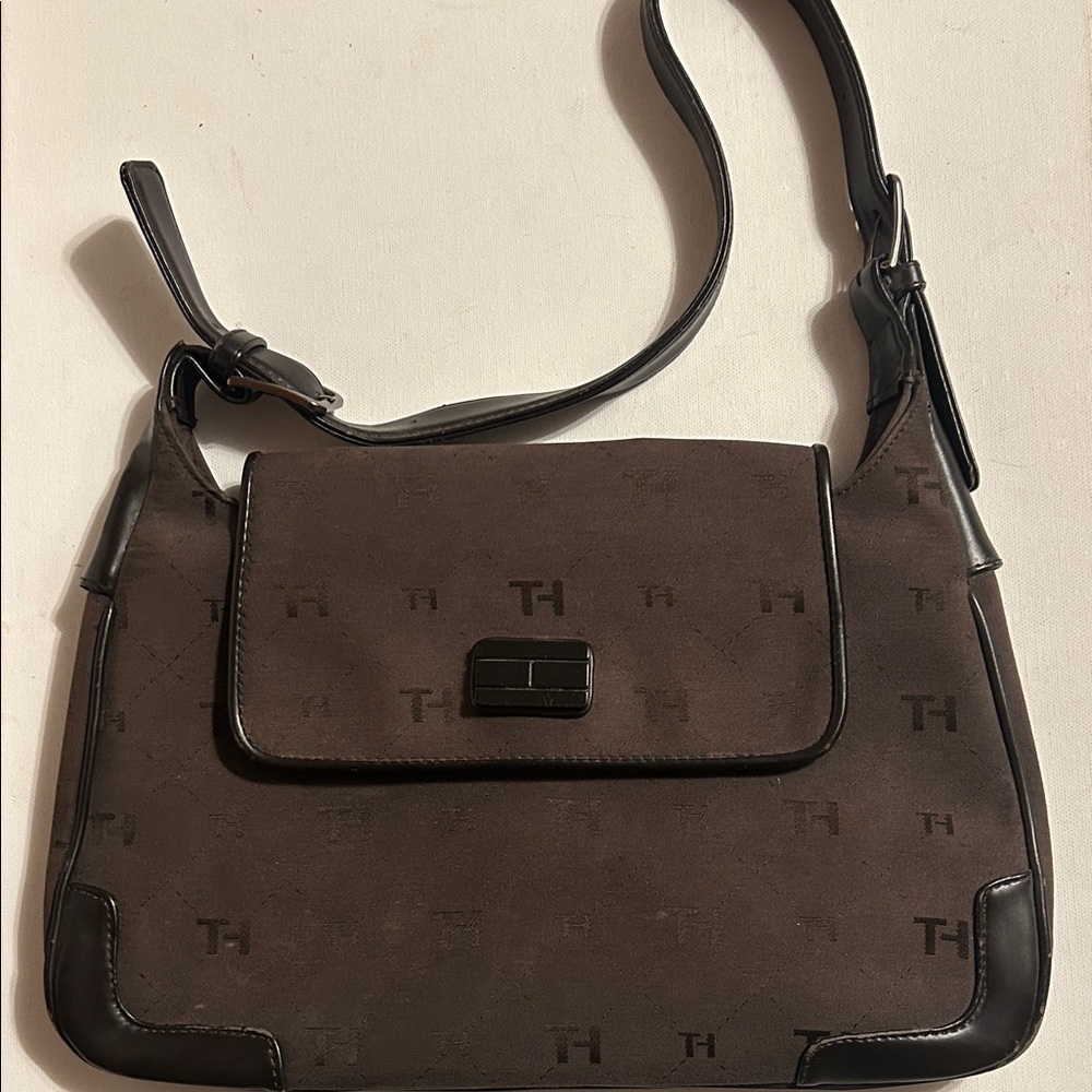 Tommy Hilfiger Black Shoulder Bag